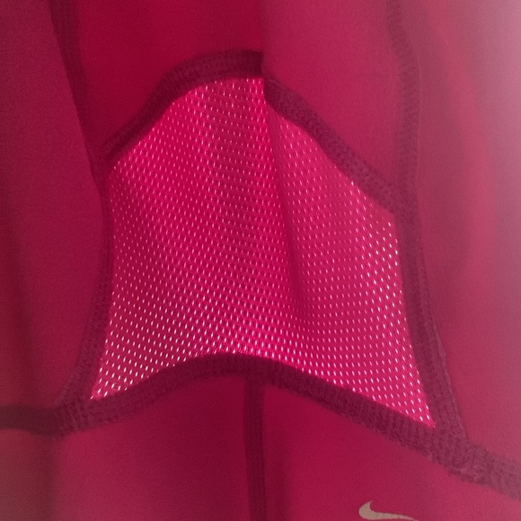 Nike Dry Fit Running Hoodie - Picture 7 of 7